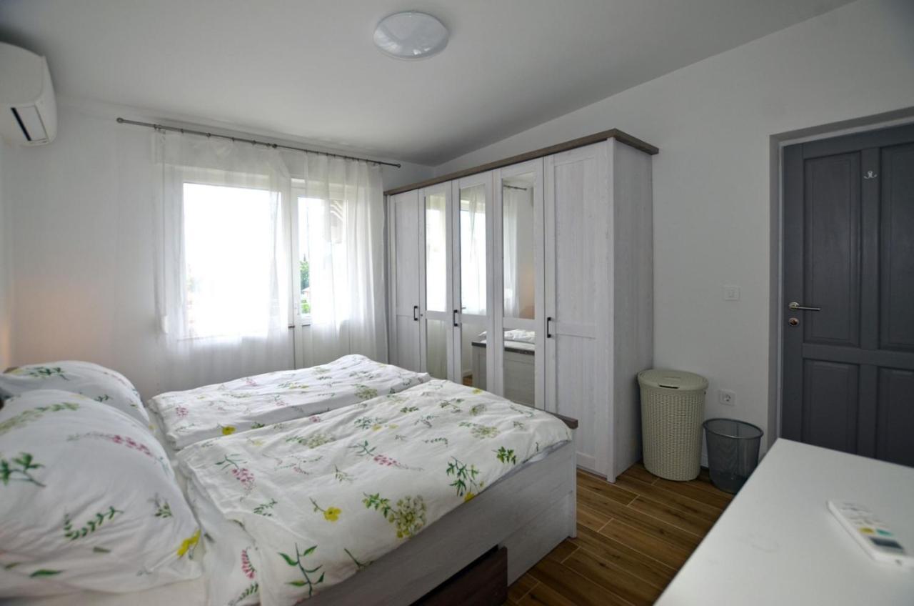 Sarah Apartment Rovinj Exterior photo